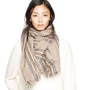 Aritzia Wilfred wool scarf